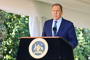Выступление и ответы на вопросы СМИ Министра иностранных дел Российской Федерации С.В.Лаврова в ходе совместной пресс-конференции с Президентом Республики Уганда Й.К.Мусевени по итогам переговоров, Энтеббе, 26 июля 2022 года Выступление и ответы на вопросы СМИ Министра иностранных дел Российской Федерации С.В.Лаврова в ходе совместной пресс-конференции с Президентом Республики Уганда Й.К.Мусевени по итогам переговоров, Энтеббе, 26 июля 2022 года